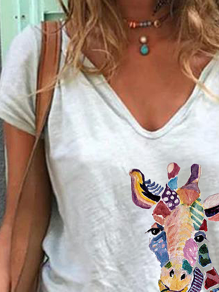 Cartoon Giraffe Animal Print V-neck Short Sleeve Loose T-shirts For Women