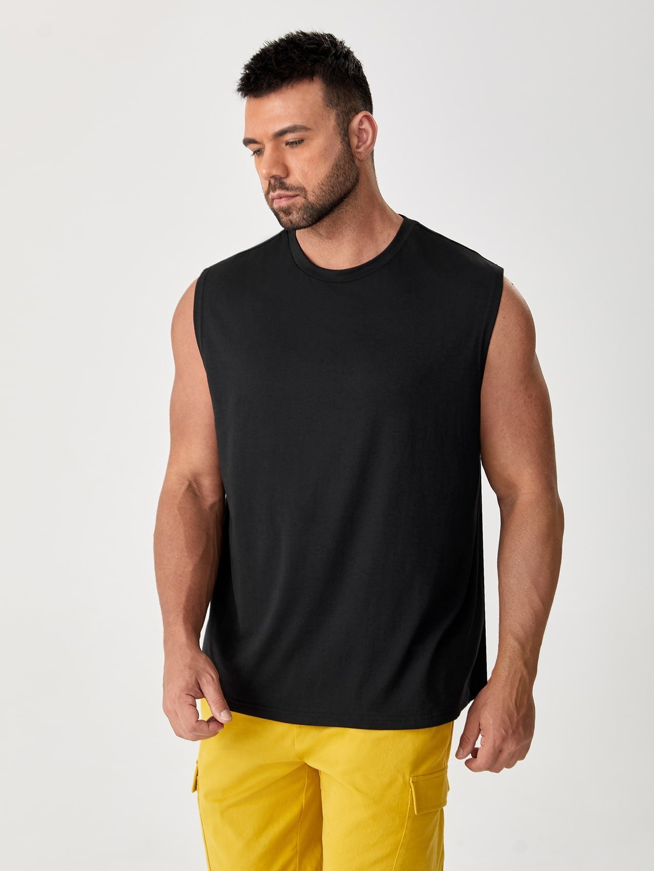 Men's Casual Solid Sleeveless Tank Top, Round Neck, Slight Stretch Fabric