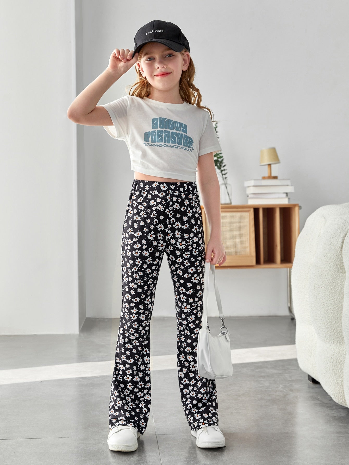 Boho Tween Girl Flared Pants - Daisy Print, Elastic Waist, Knitted Fabric