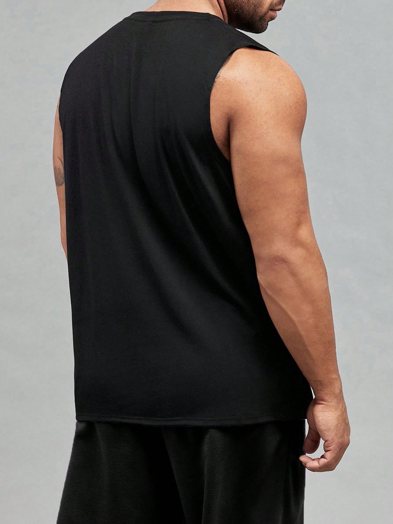 Men's Casual Solid Color Sleeveless Round Neck Top - Slight Stretch Fabric