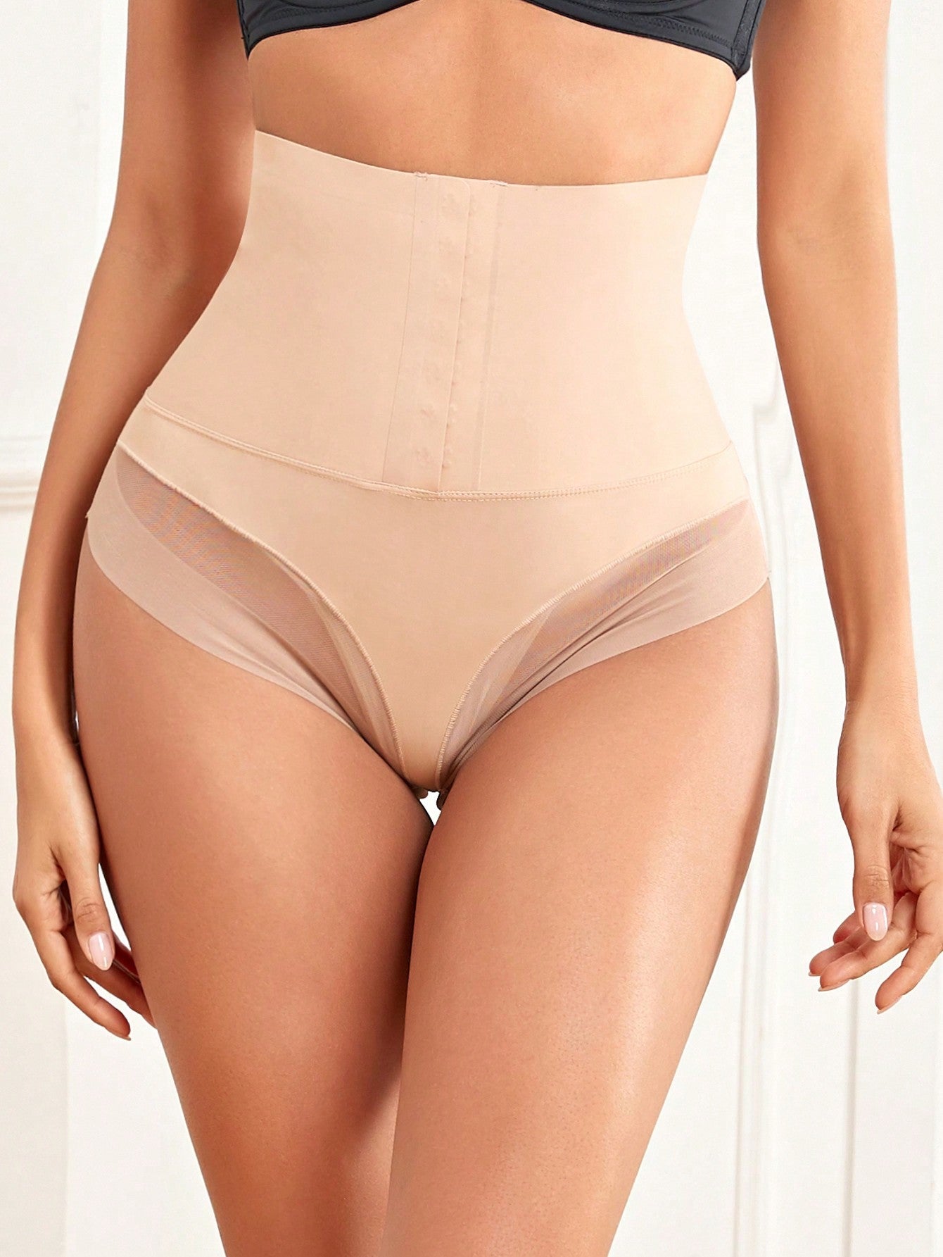 Women's Mesh Patchwork Shapewear Bottoms for a Flattering Fit