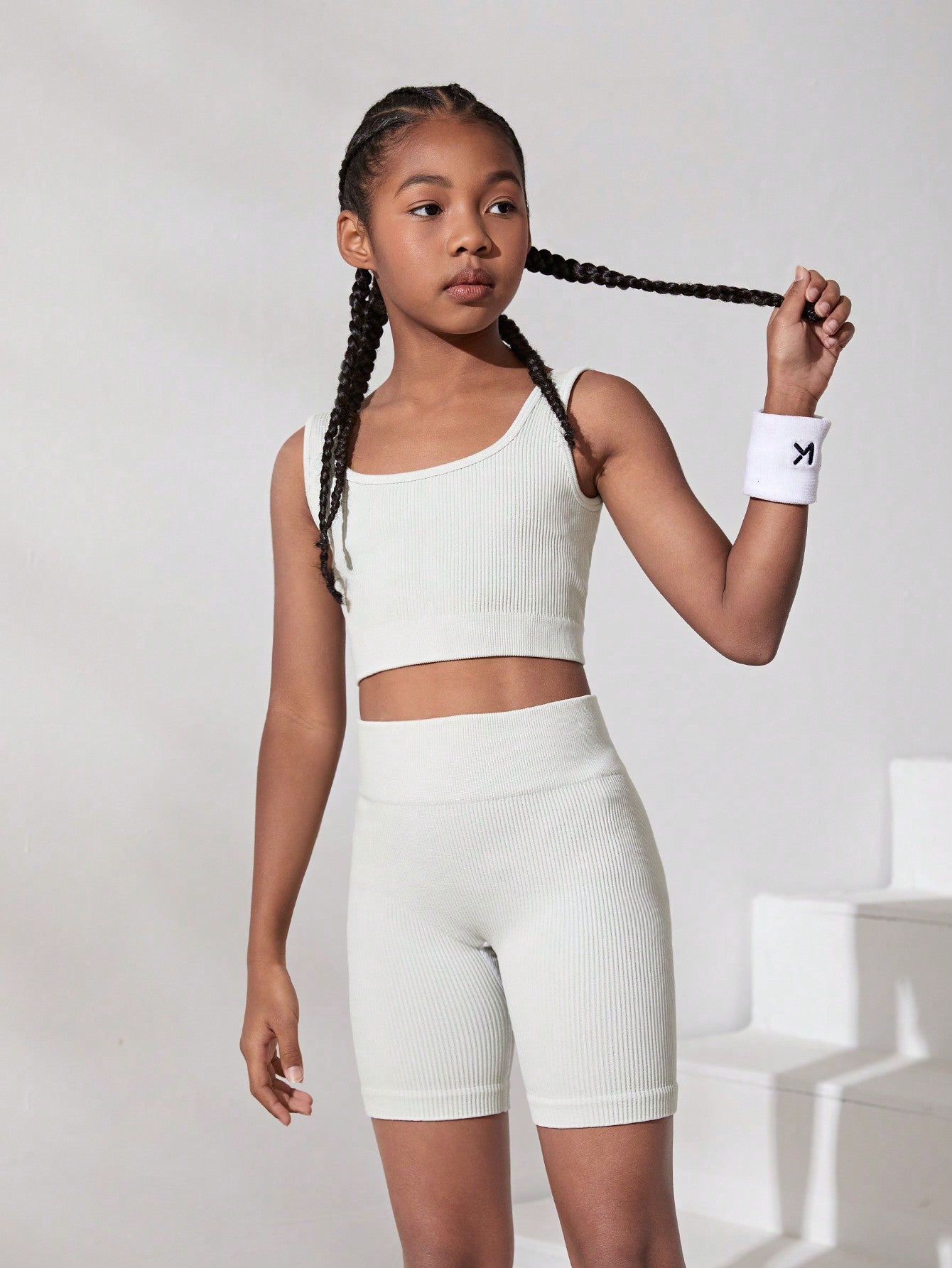 Tween Girl Athletic Set - Seamless Knitted Jacquard, U Neck, High Waist, Slim Fit