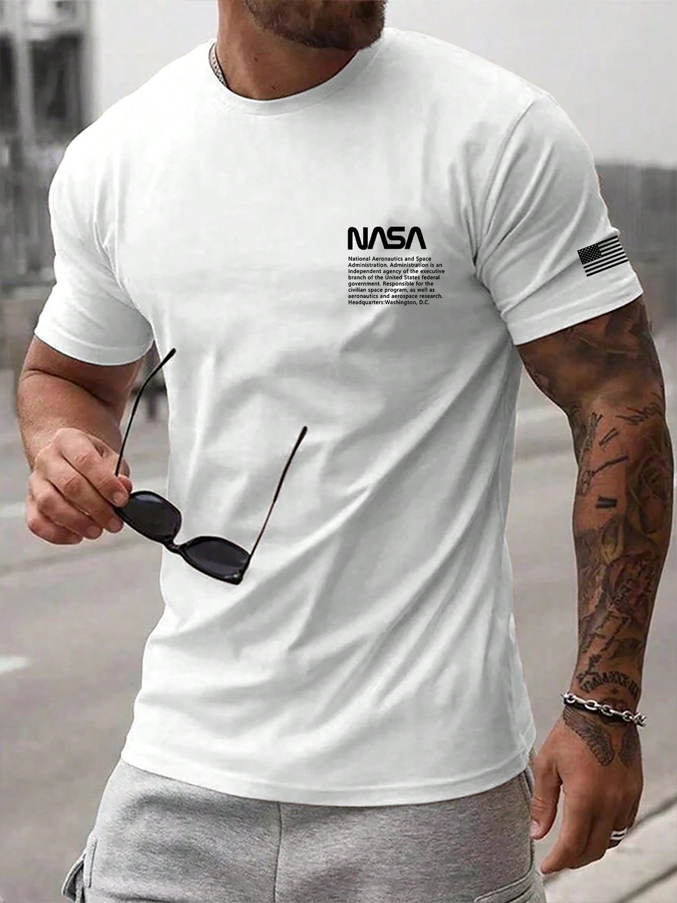 Men's Casual Short Sleeve Slogan T-shirt, Round Neck, Regular Fit, Polyester