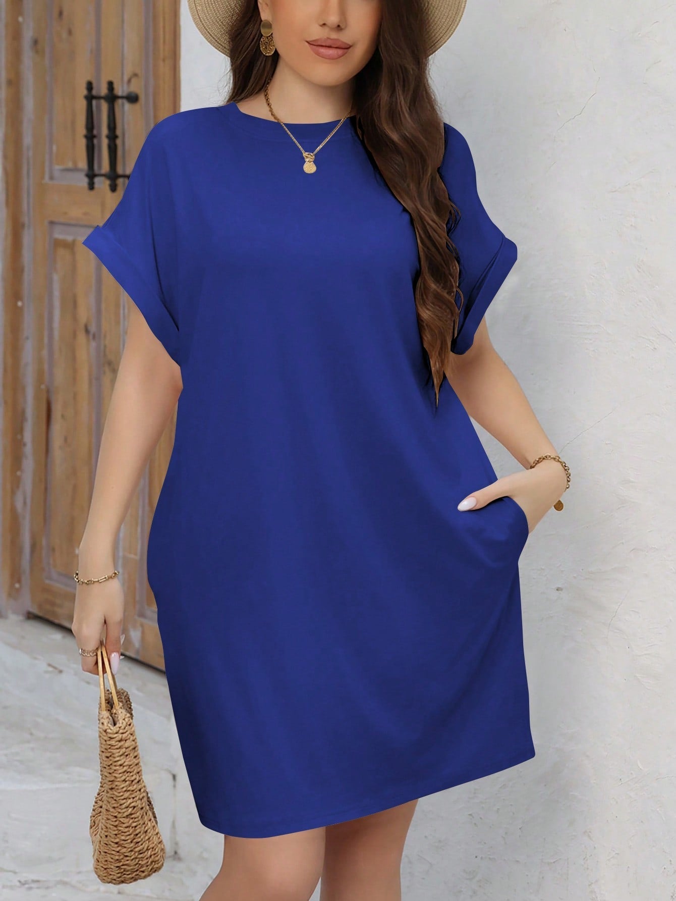 Plus Size Casual Batwing Sleeve Dress with Pockets - Short, Loose Fit, Round Neck