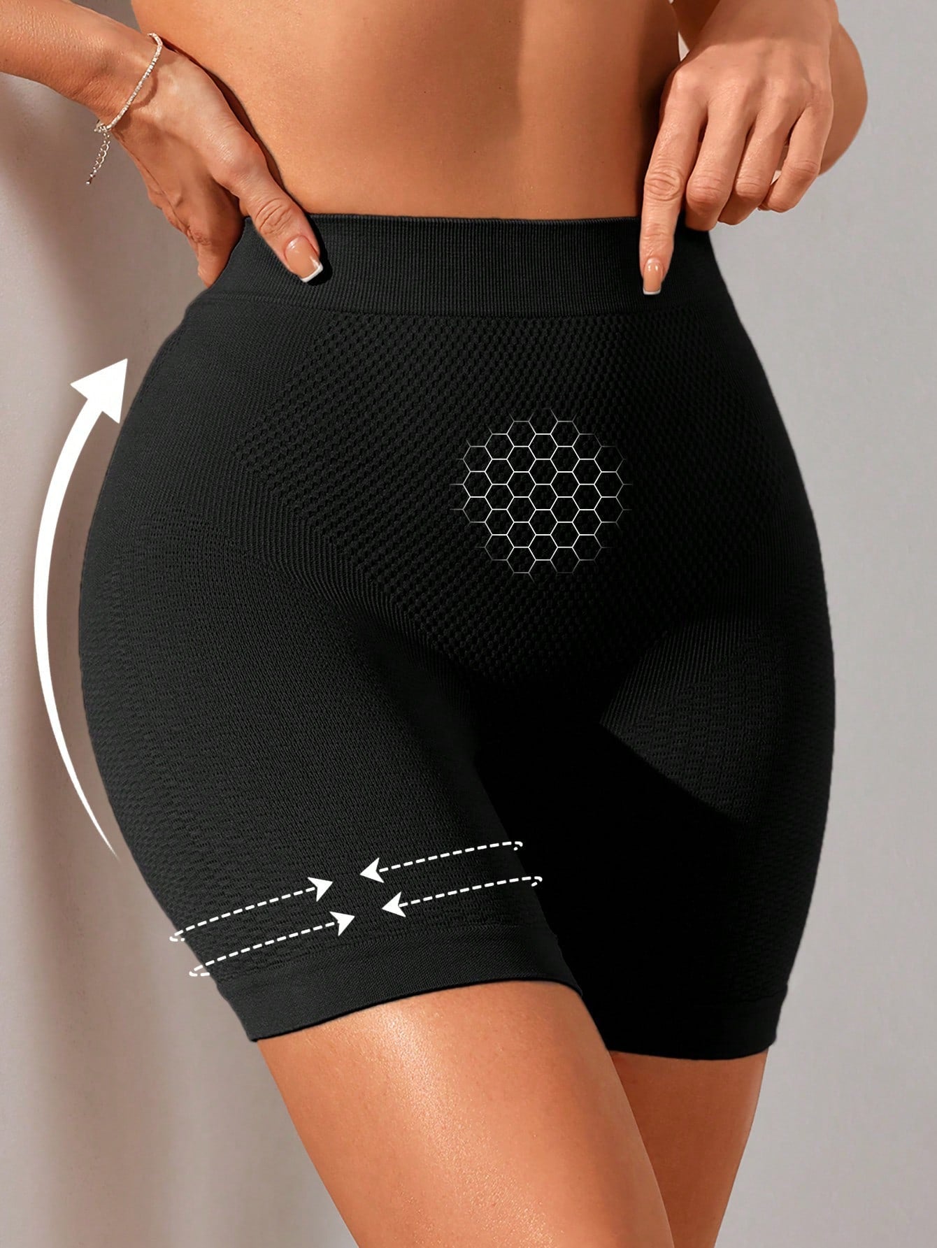 Seamless Women's Shapewear Shorts for Slimming and Comfort