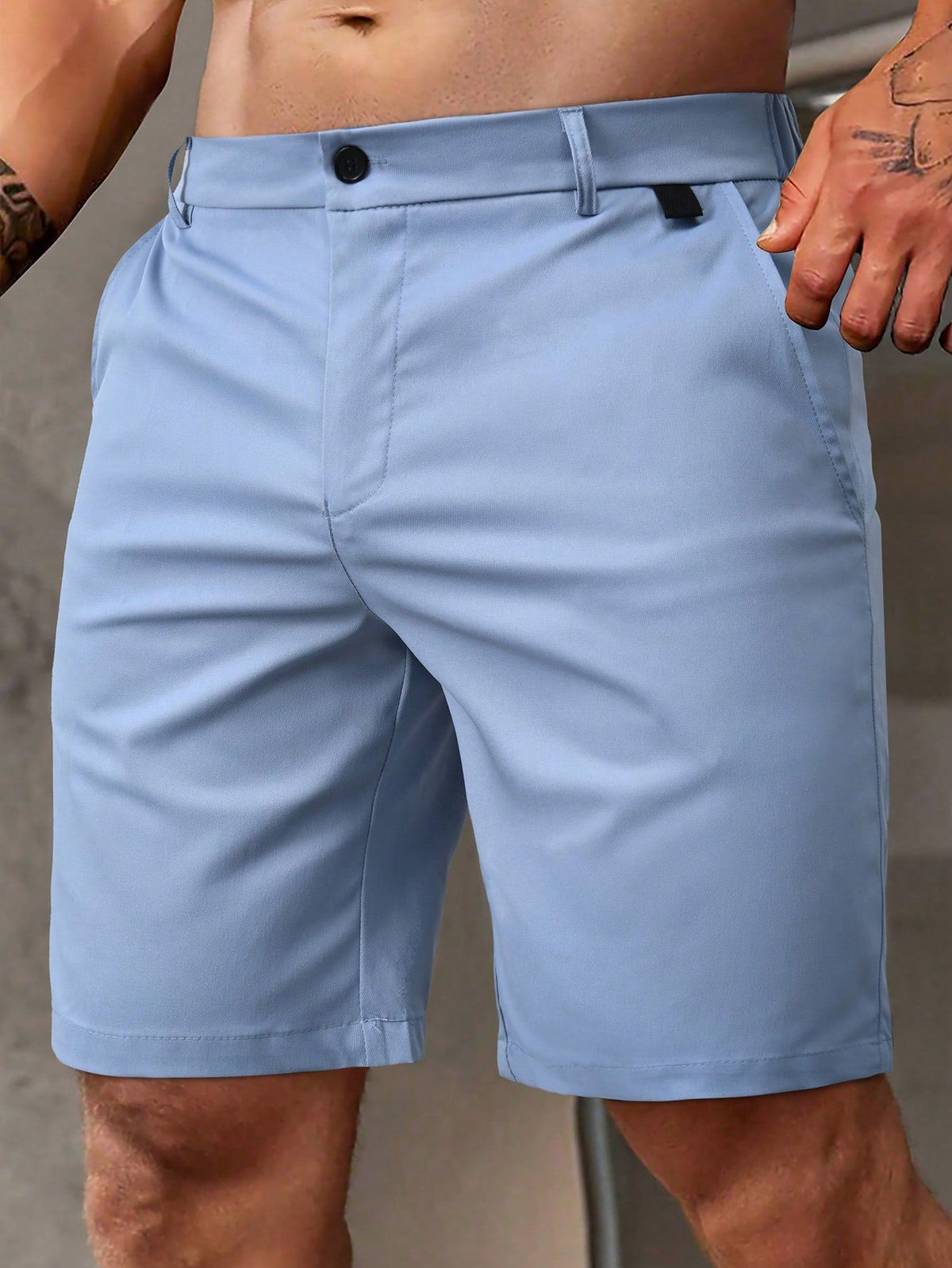 Men's Casual Bermuda Shorts with Pockets - Solid Color, Zipper Fly, Regular Fit