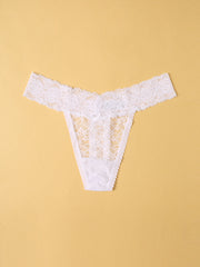 Plus Size Women Lace Solid Color Thong Low Rise Underwear