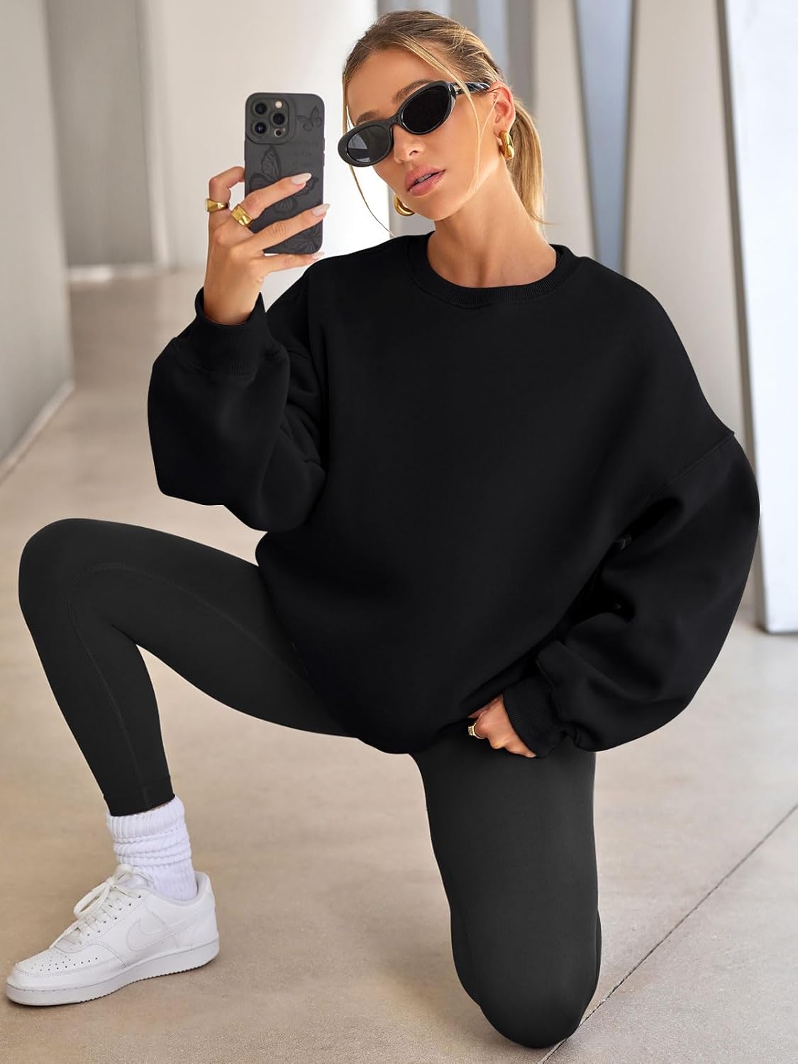 Women's Oversized Fleece Sweatshirt - Fall/Winter Casual Crewneck Pullover Top