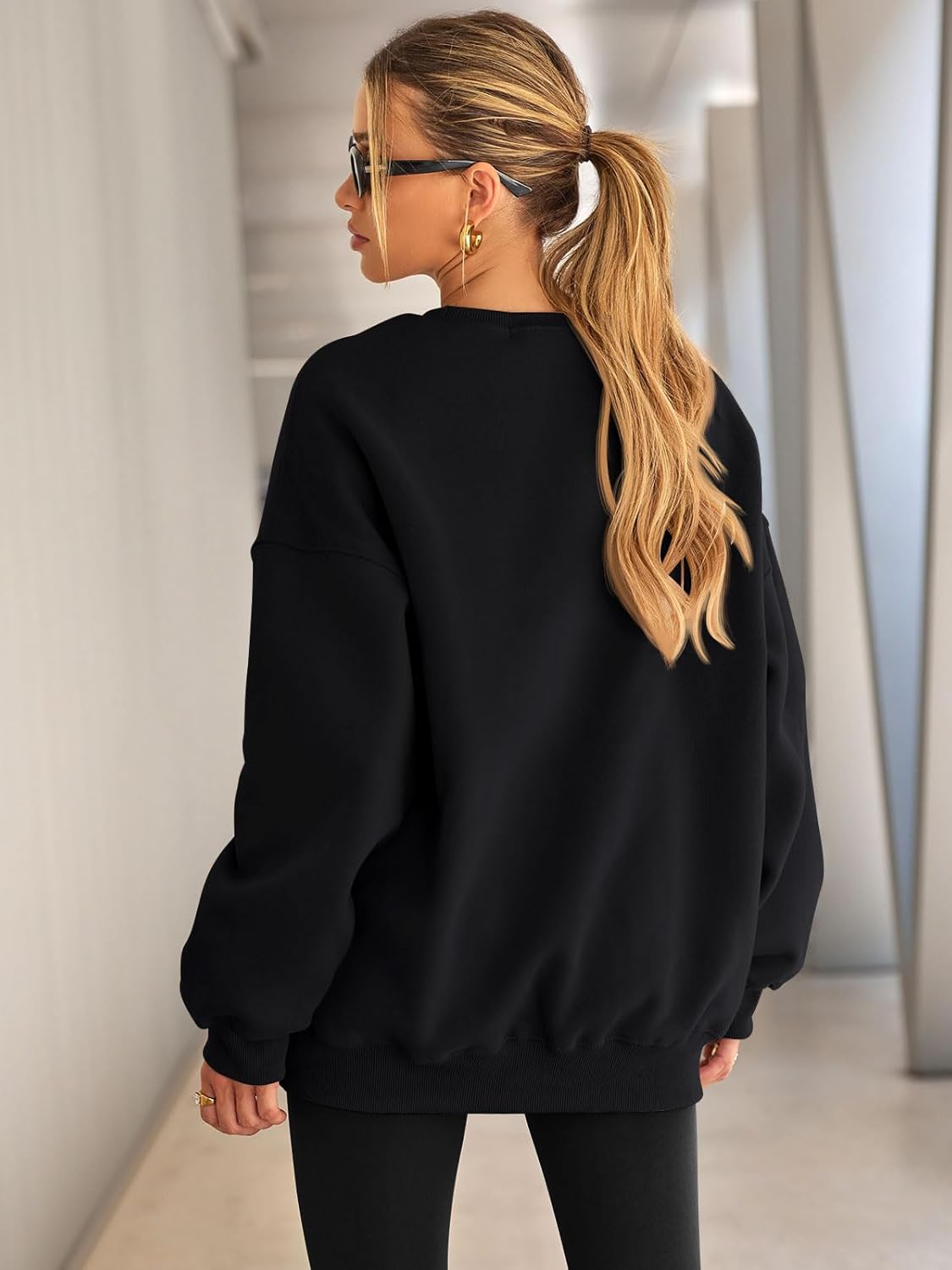 Women's Oversized Fleece Sweatshirt - Fall/Winter Casual Crewneck Pullover Top