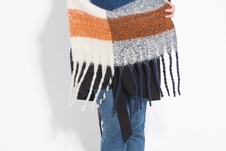 Chic Autumn/Winter Women's Tassel Shawl With Solid/Plaid Print