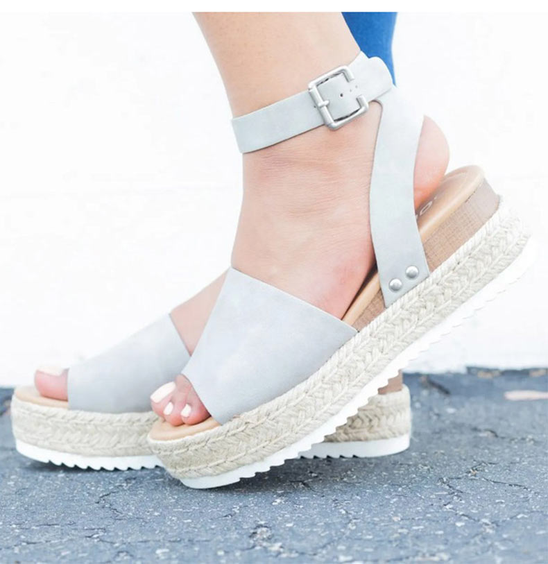 Trendy Leisure Ladies' Platform Leather Sandals With Buckle Strap Plus Size