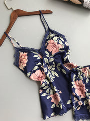 Summer Sexy Ladies' Floral Print Satin Sleepwear With Chest Pad