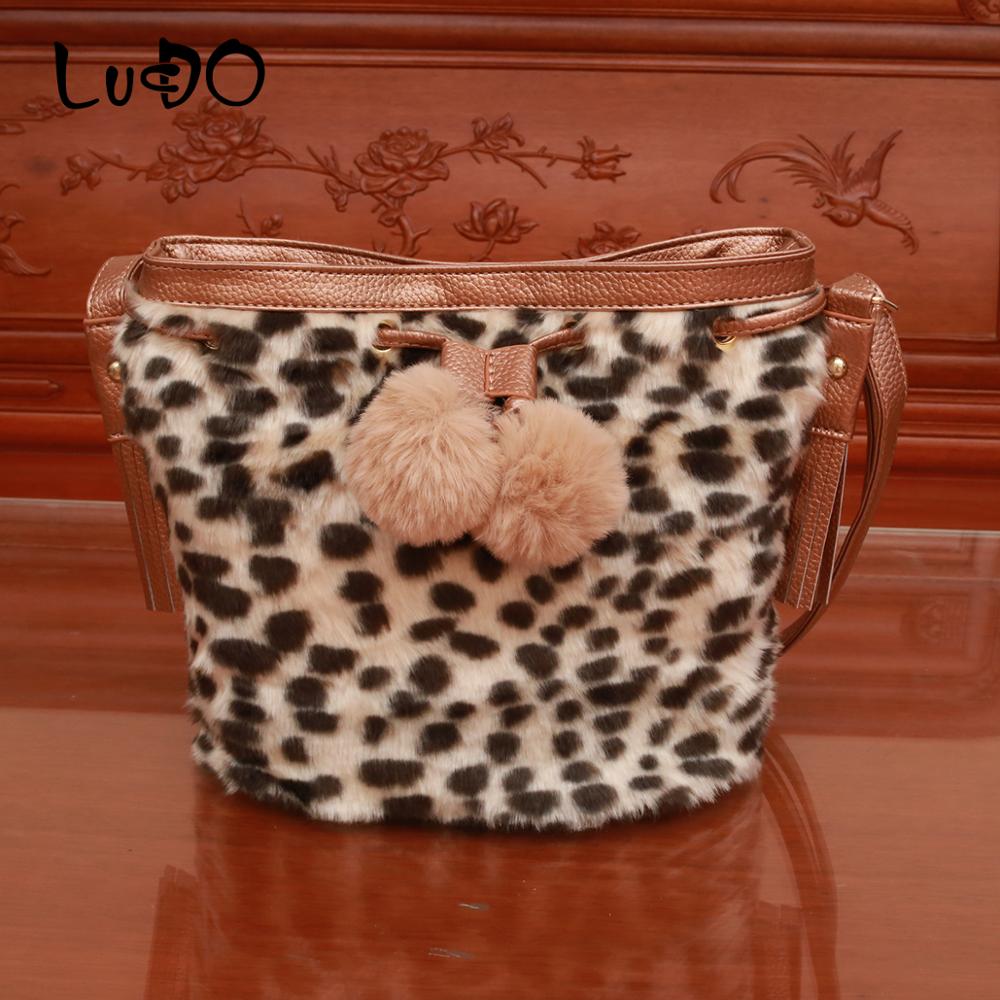 Women's Stylish Plush Shoulder Bag