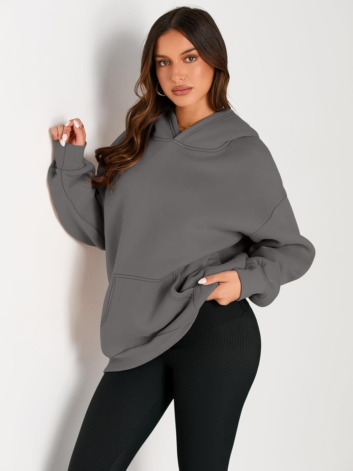 Women’s Oversized Fleece Hoodie – Cozy Pullover Sweatshirt with Pocket for Fall & Winter