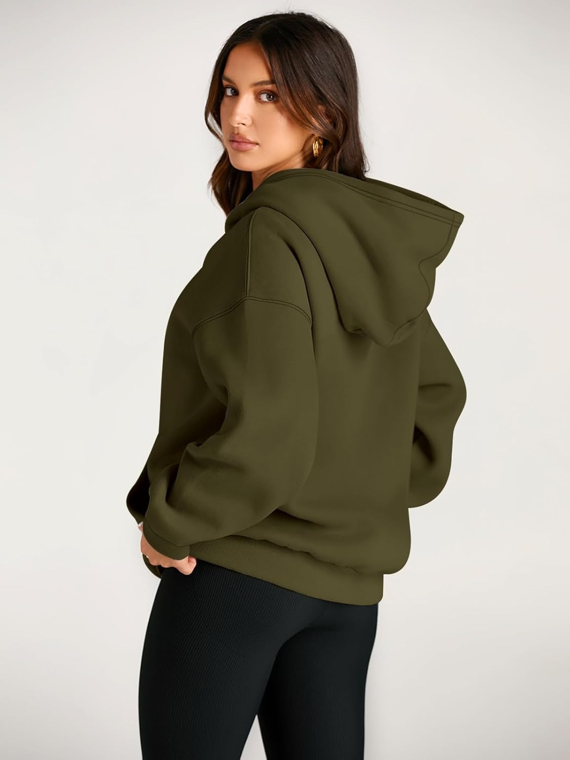 Women’s Oversized Fleece Hoodie – Cozy Pullover Sweatshirt with Pocket for Fall & Winter