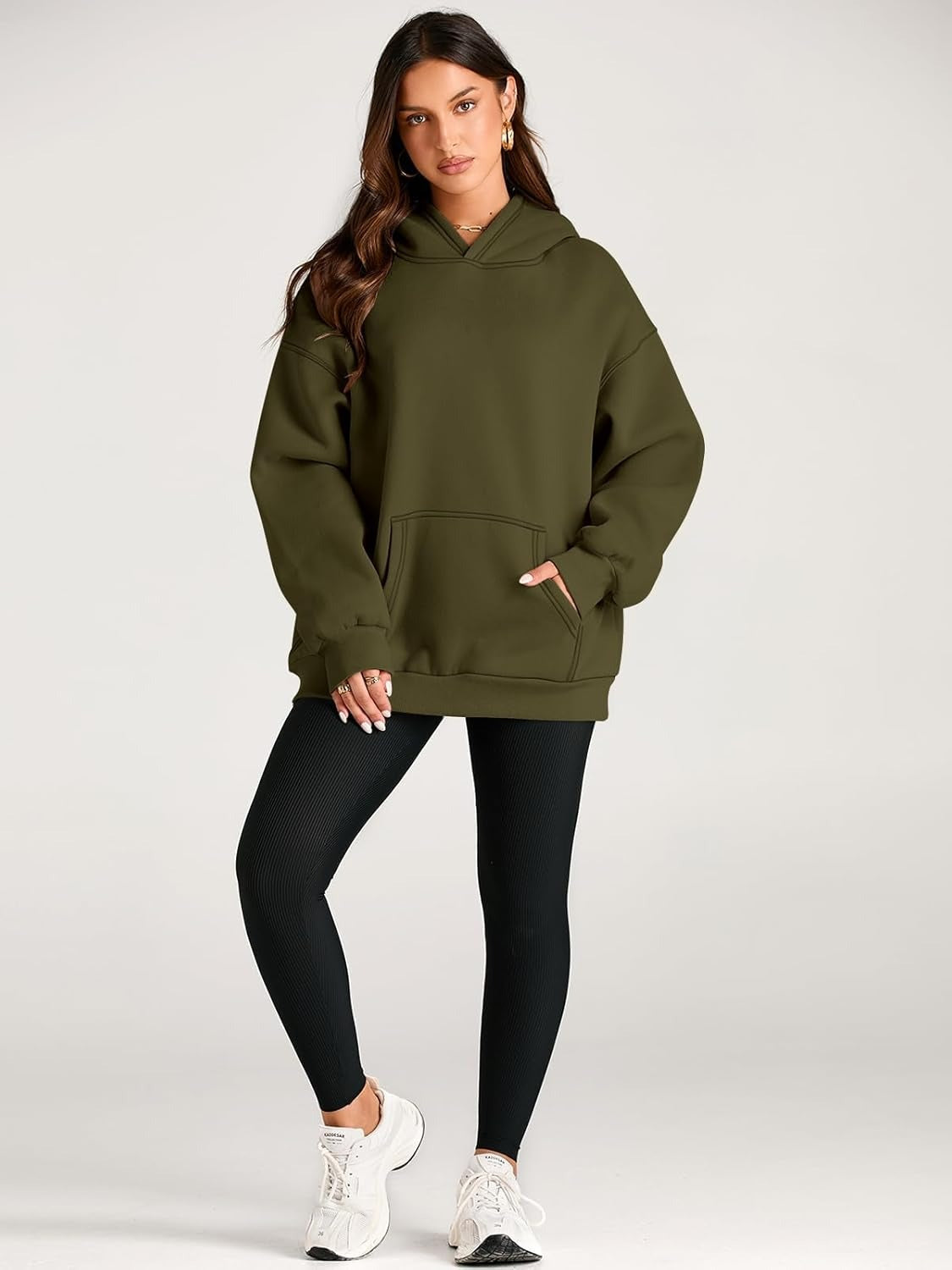 Women’s Oversized Fleece Hoodie – Cozy Pullover Sweatshirt with Pocket for Fall & Winter
