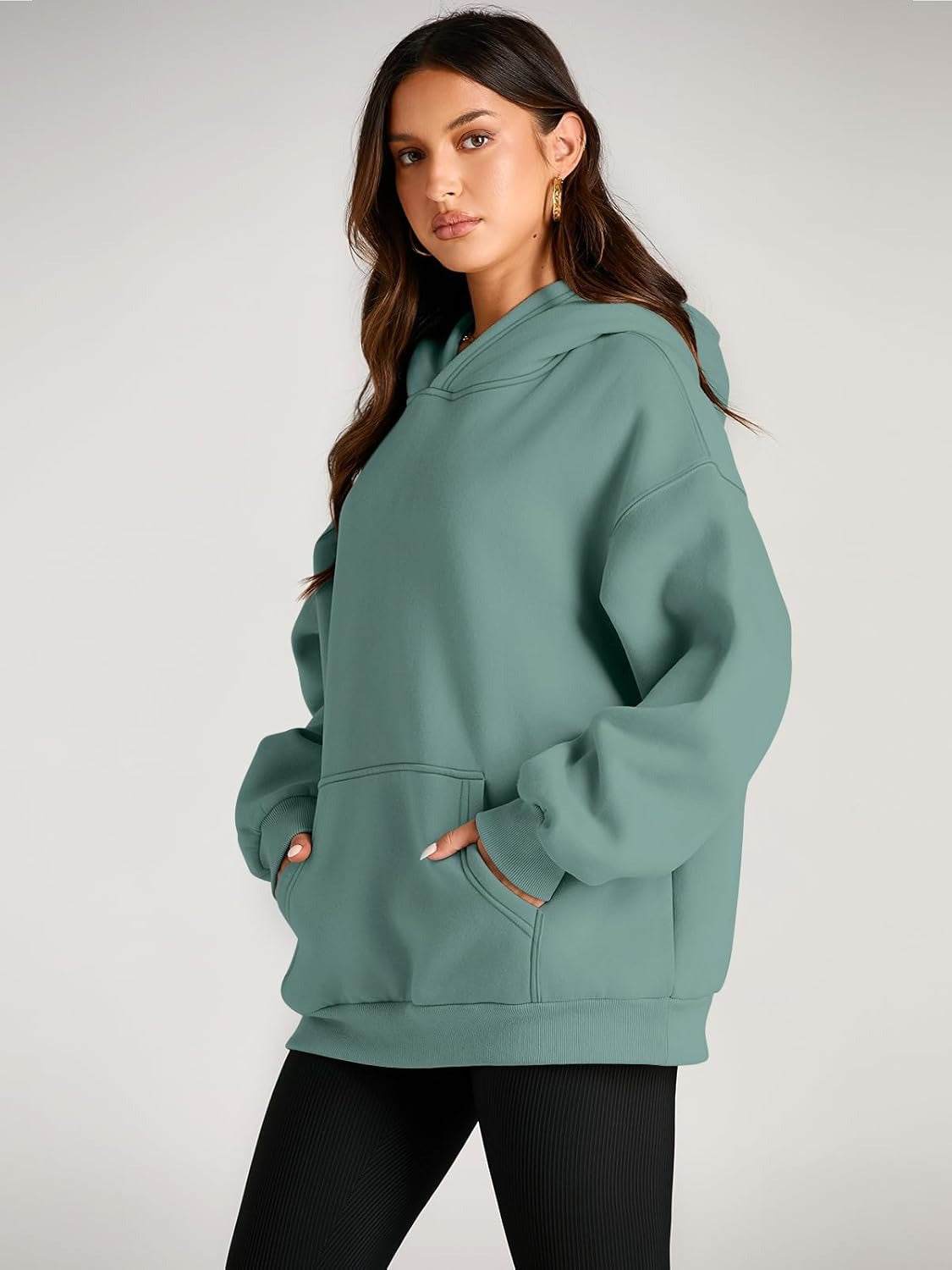 Women’s Oversized Fleece Hoodie – Cozy Pullover Sweatshirt with Pocket for Fall & Winter