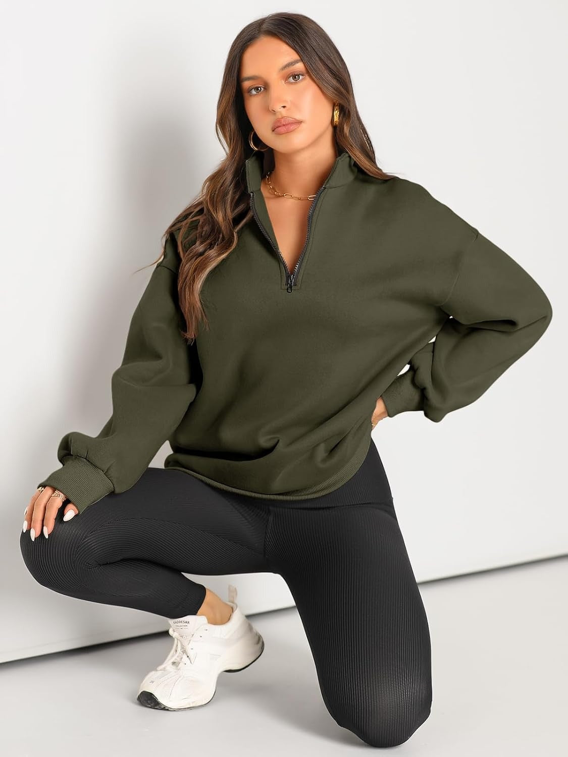 Women’s Oversized Half-Zip Pullover – Cozy Fleece Hoodie with Drop Shoulder & Quarter-Zip Design – Casual Fall and Winter Sweatshirt
