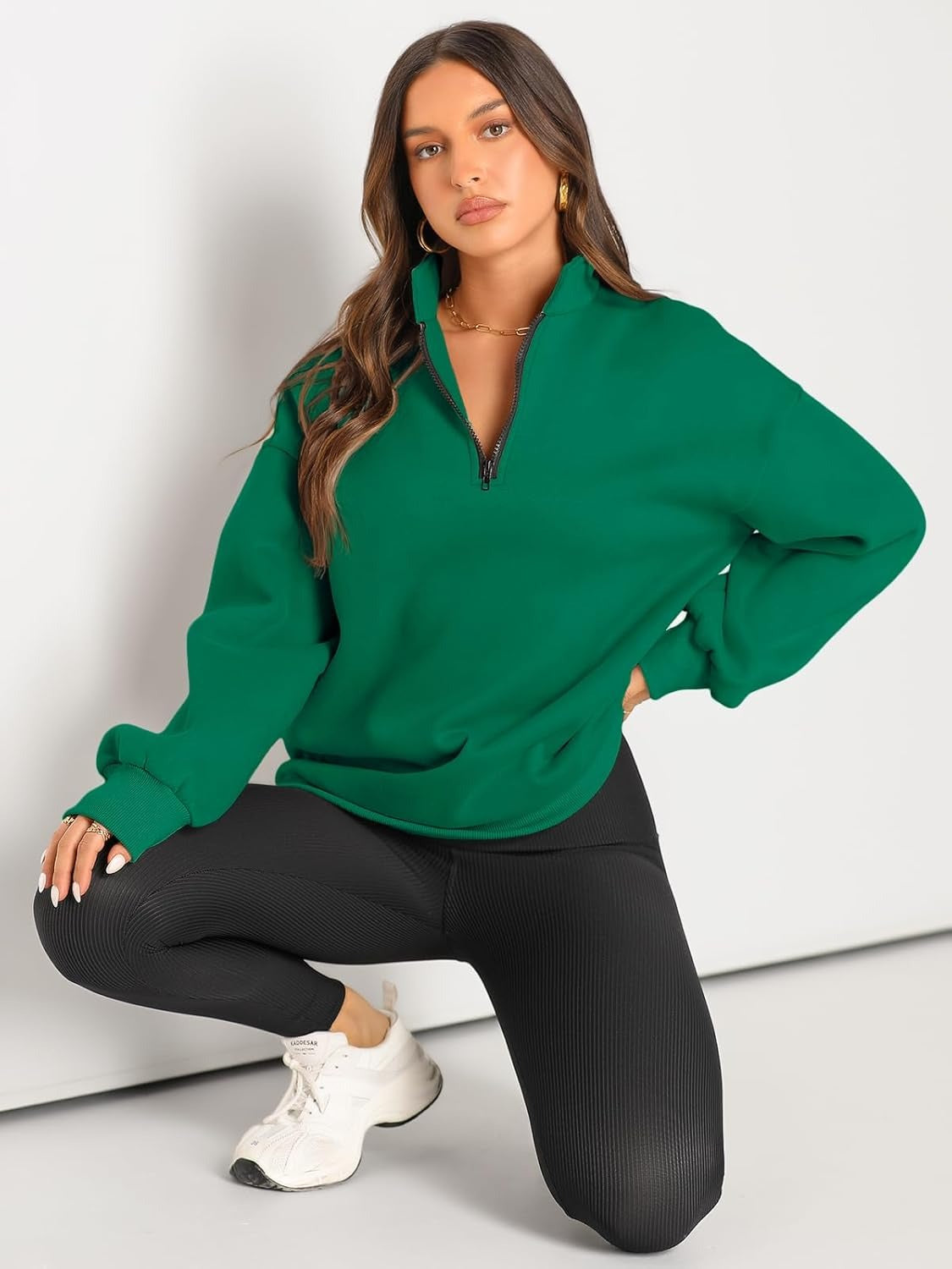 Women’s Oversized Half-Zip Pullover – Cozy Fleece Hoodie with Drop Shoulder & Quarter-Zip Design – Casual Fall and Winter Sweatshirt