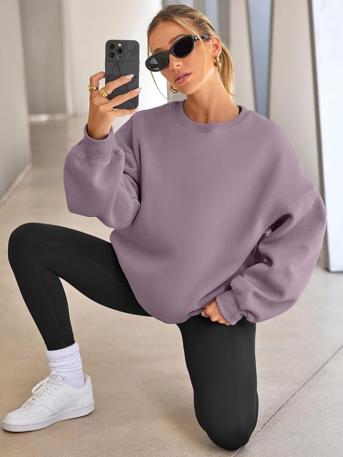 Women's Oversized Fleece Sweatshirt - Fall/Winter Casual Crewneck Pullover Top