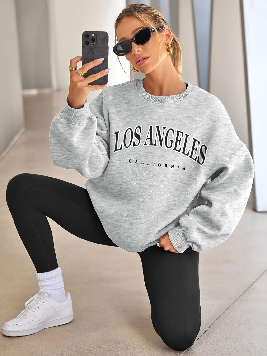 Women's Oversized Fleece Sweatshirt - Fall/Winter Casual Crewneck Pullover Top