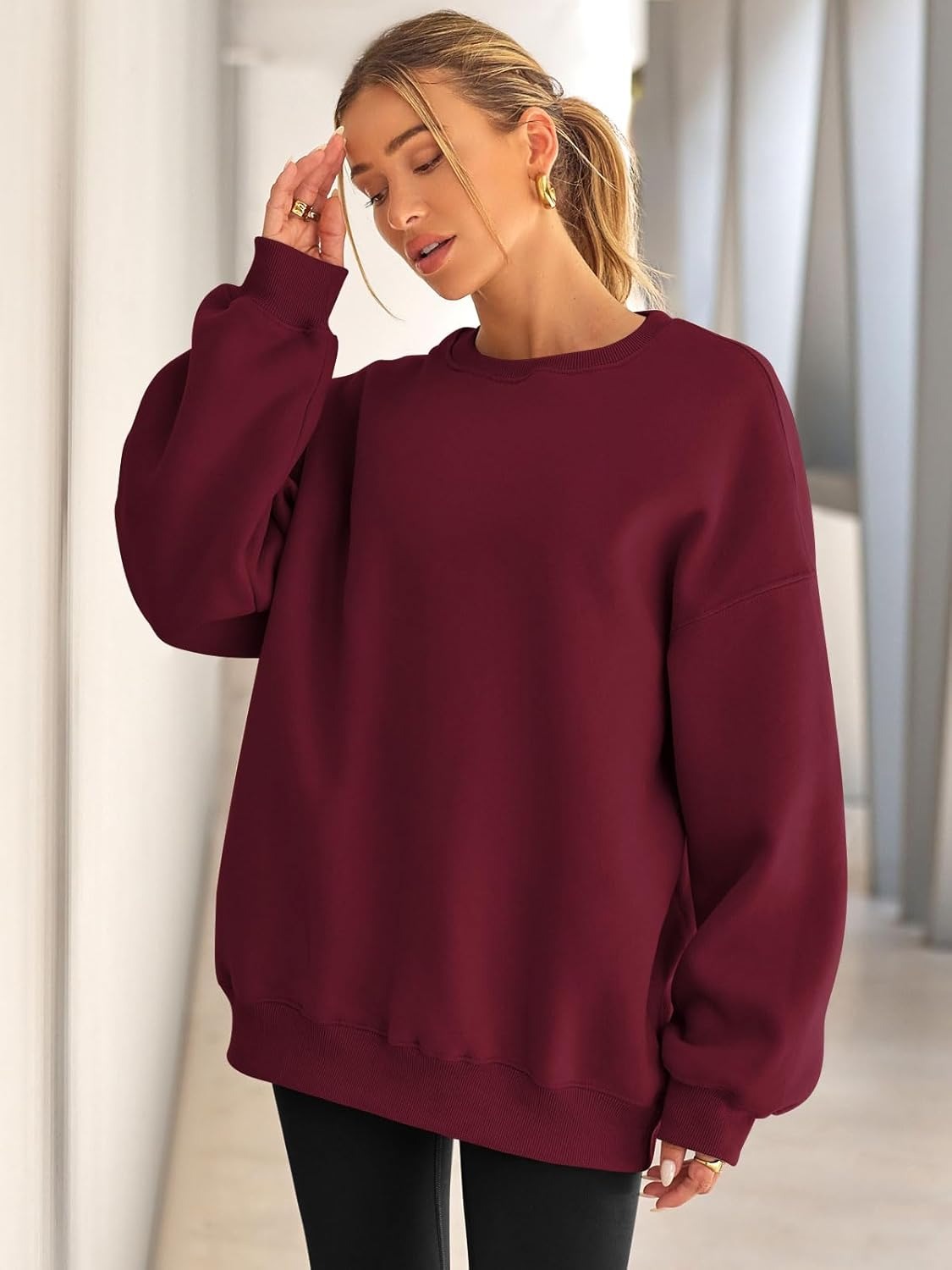 Women's Oversized Fleece Sweatshirt - Fall/Winter Casual Crewneck Pullover Top