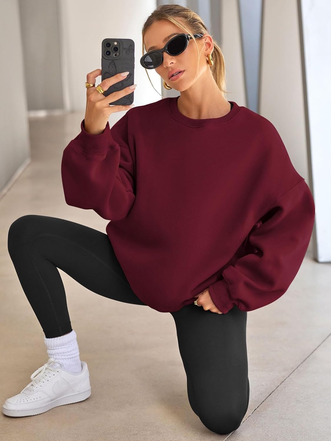 Women's Oversized Fleece Sweatshirt - Fall/Winter Casual Crewneck Pullover Top