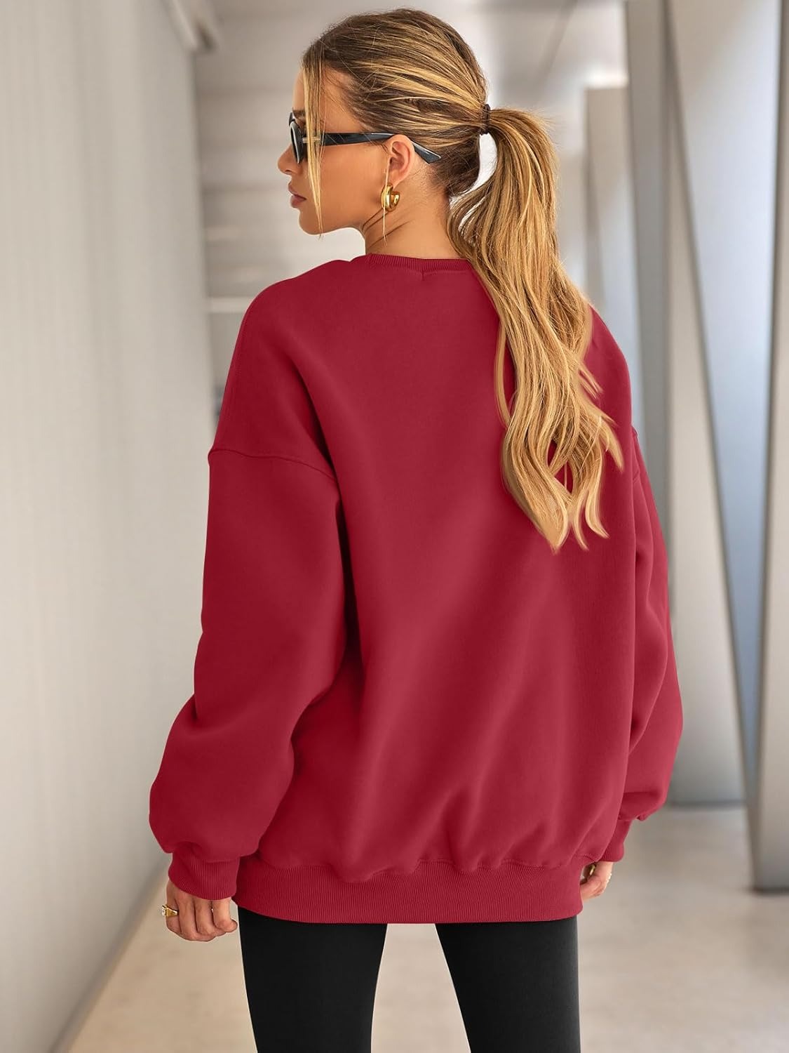 Women's Oversized Fleece Sweatshirt - Fall/Winter Casual Crewneck Pullover Top