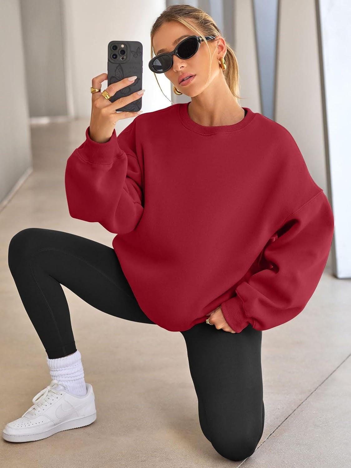 Women's Oversized Fleece Sweatshirt - Fall/Winter Casual Crewneck Pullover Top