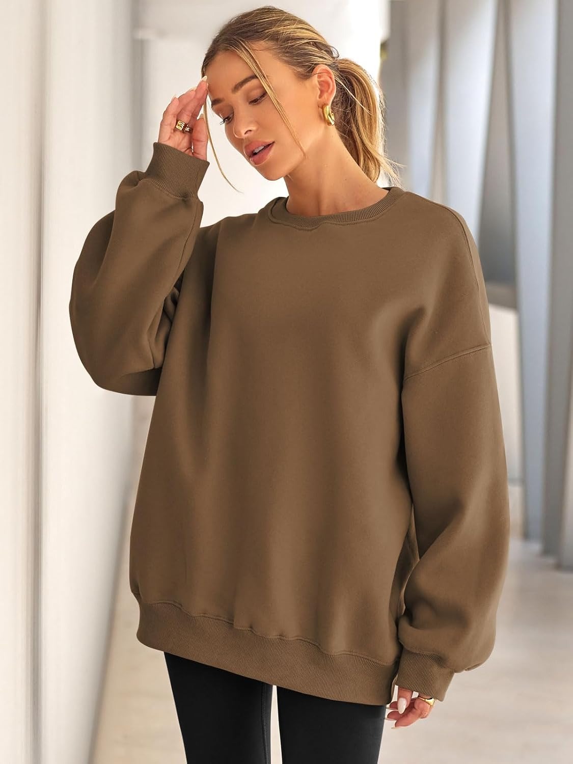 Women's Oversized Fleece Sweatshirt - Fall/Winter Casual Crewneck Pullover Top