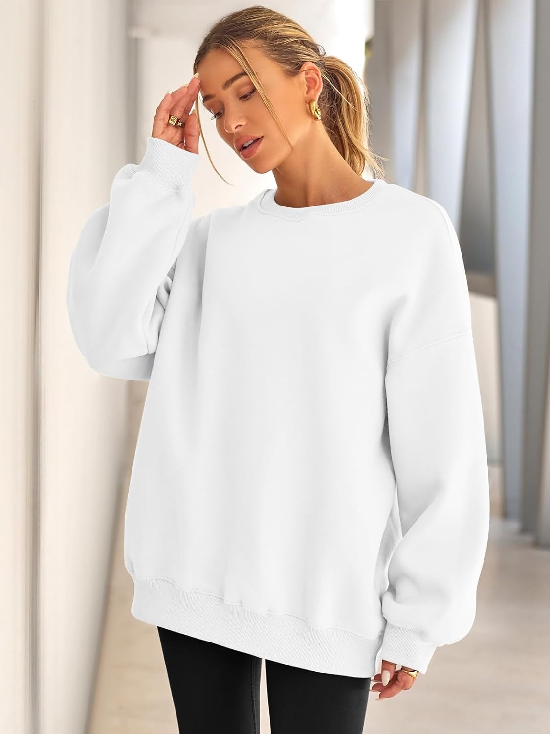 Women's Oversized Fleece Sweatshirt - Fall/Winter Casual Crewneck Pullover Top