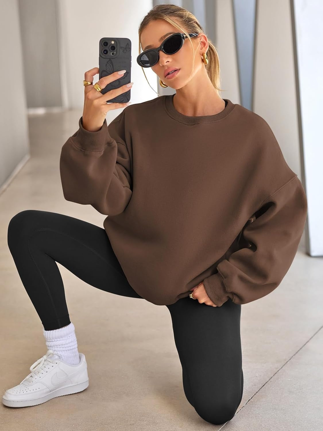 Women's Oversized Fleece Sweatshirt - Fall/Winter Casual Crewneck Pullover Top