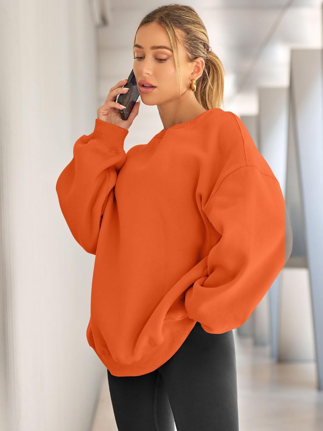 Women's Oversized Fleece Sweatshirt - Fall/Winter Casual Crewneck Pullover Top