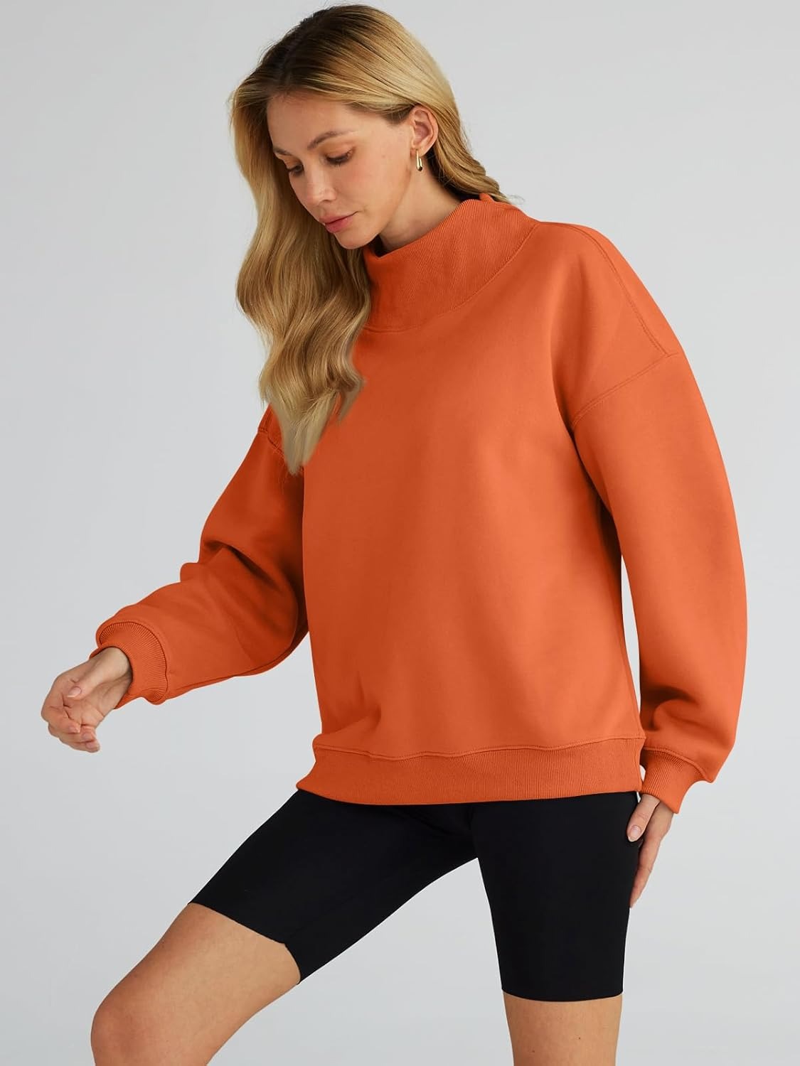 Women's Turtleneck Sweatshirt - Oversized Drop Shoulder Pullover with Fleece Lining