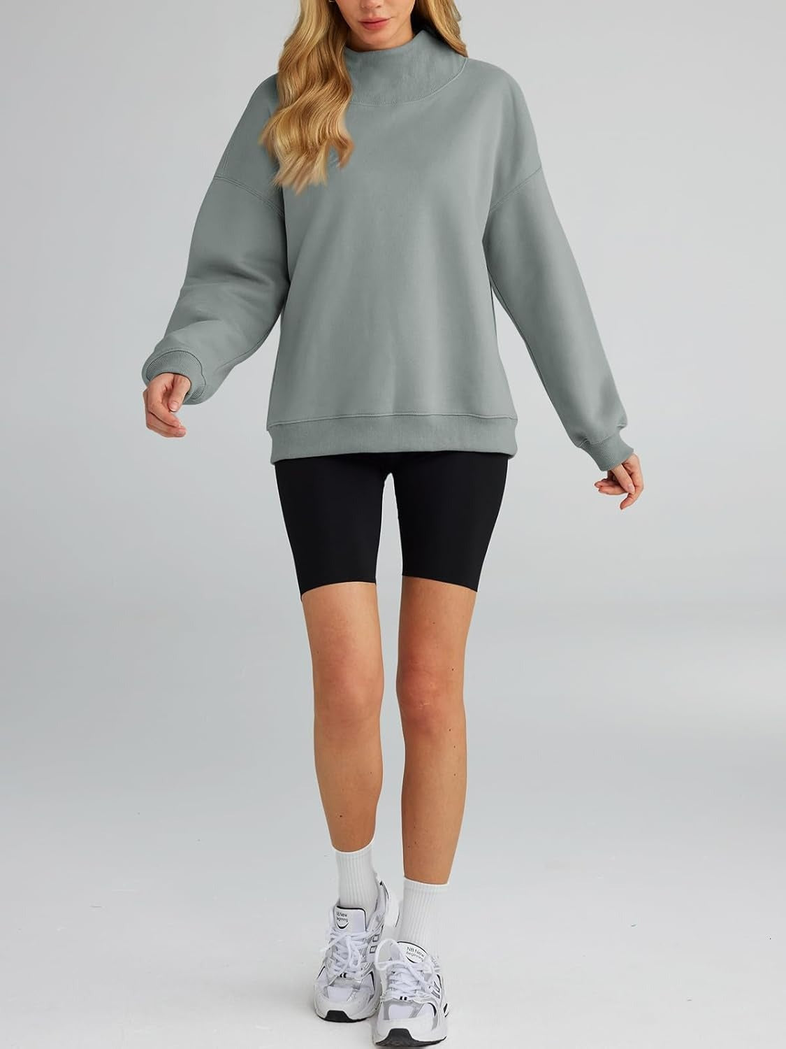 Women's Turtleneck Sweatshirt - Oversized Drop Shoulder Pullover with Fleece Lining