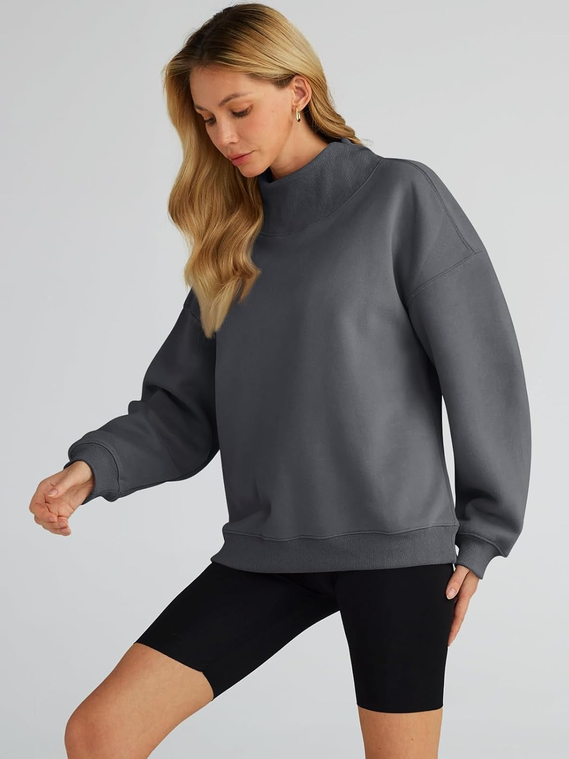 Women's Turtleneck Sweatshirt - Oversized Drop Shoulder Pullover with Fleece Lining
