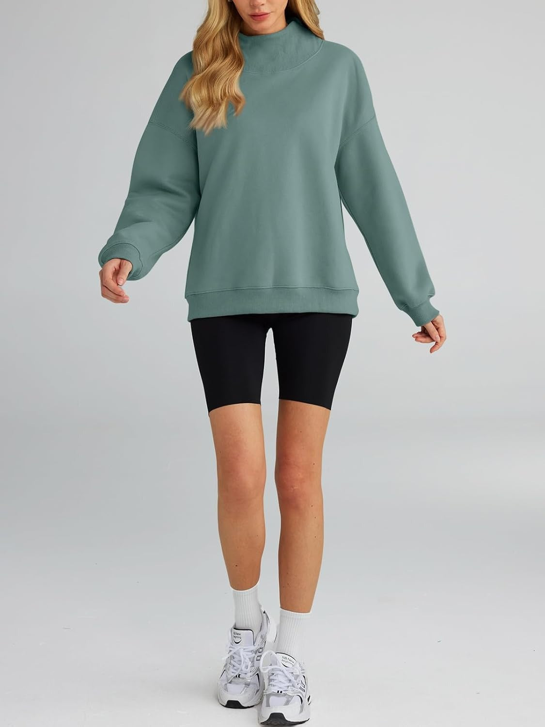Women's Turtleneck Sweatshirt - Oversized Drop Shoulder Pullover with Fleece Lining