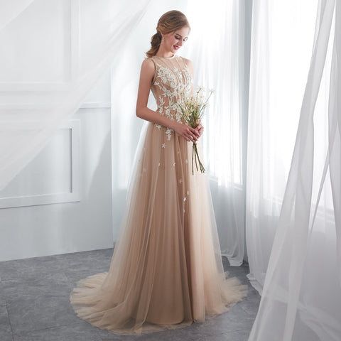Elegant Appliques Sleeveless O-neck A-line See-through Lace Maxi Evening Gowns