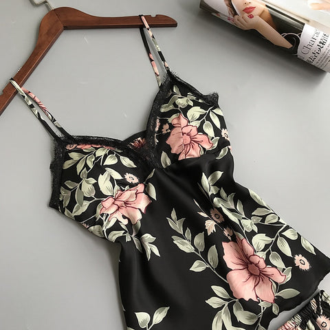 Summer Sexy Ladies' Floral Print Satin Sleepwear With Chest Pad