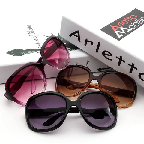 Trendy Classic Oval Shape Plastic Frame Sunglasses For Women