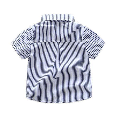 חולצת פסים קצרה של Sleeve Stripe + Shorts מתאימה לילדים קטנים