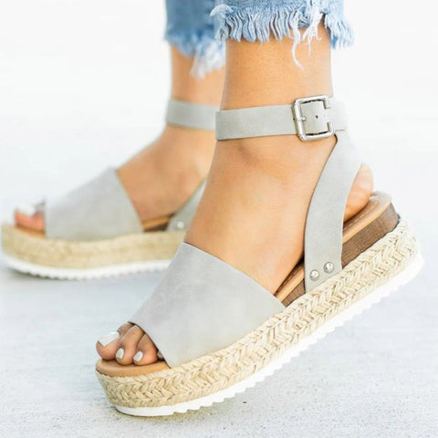 Trendy Leisure Ladies' Platform Leather Sandals With Buckle Strap Plus Size